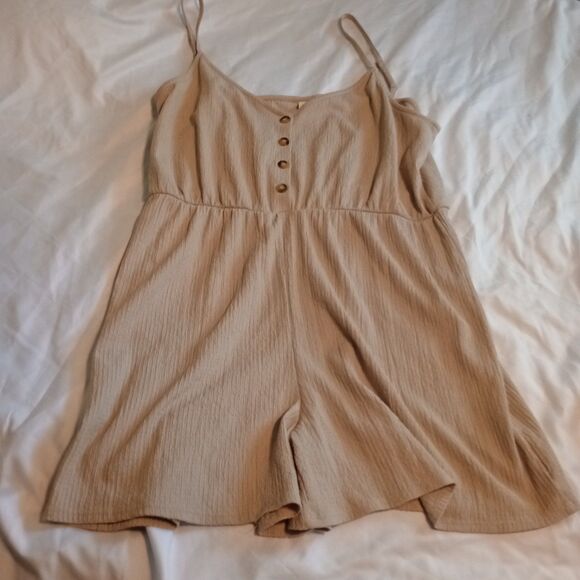 H&M XL Button Front Romper Adj Spaghetti Straps, Comfy Cruise Beach Resort - Picture 1 of 9